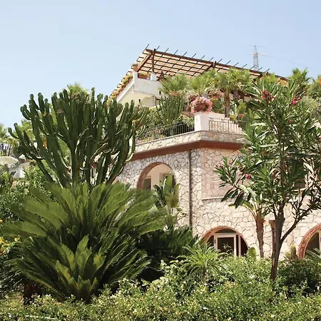 Ξενοδοχείο Le Terrazze 4*