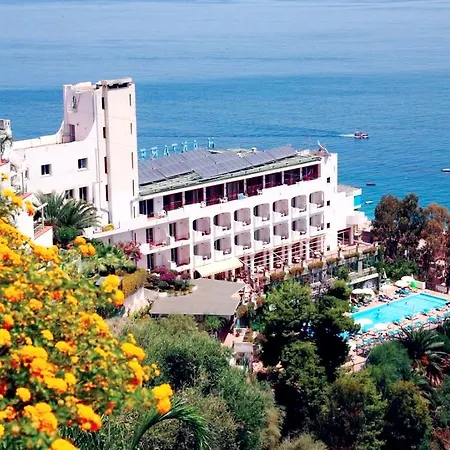 Le Terrazze 4*