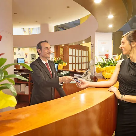 Le Terrazze Отель 4*